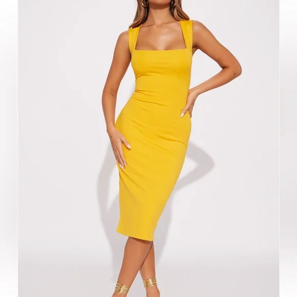 green emerald velvet dress Annalise Lemon Bandeau Skater Midi Dress – Club L London main image 0